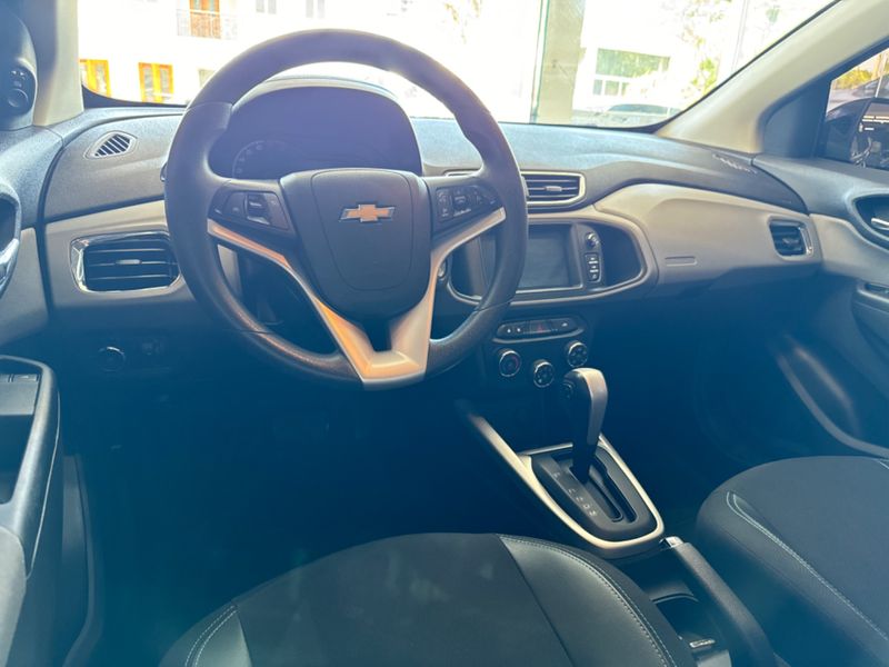 Chevrolet Onix 1.4 Mpfi Lt 8v 2018/2019 COVEL VEICULOS ENCANTADO / Carros no Vale