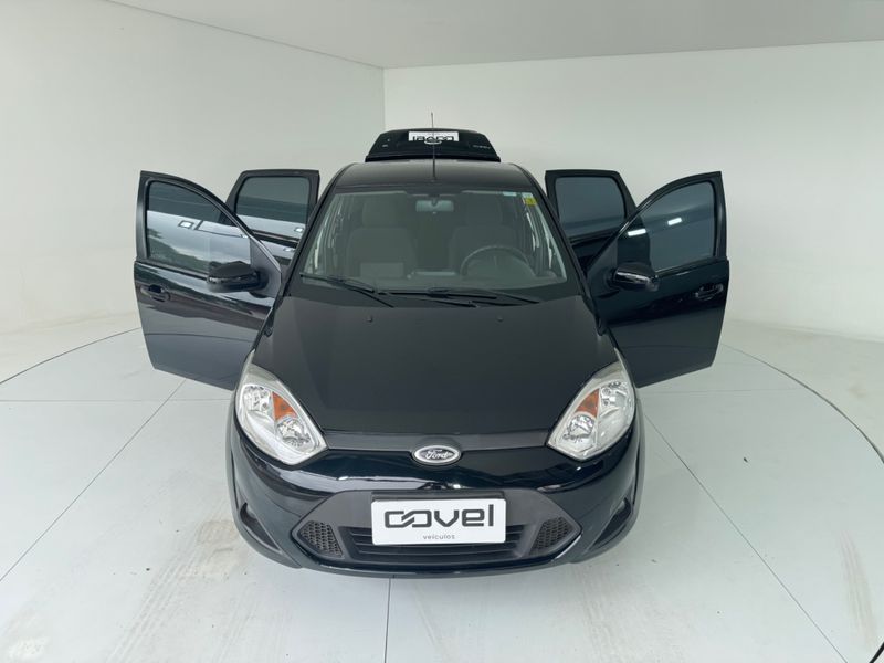 Ford Fiesta Sedan1.6flex 2014/2014 COVEL VEICULOS ENCANTADO / Carros no Vale