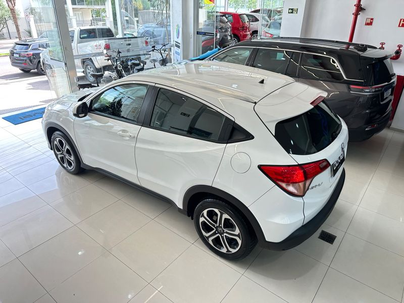 Honda Hr-v Ex 1.8 Flexone 16v 2016/2017 COVEL VEICULOS ENCANTADO / Carros no Vale