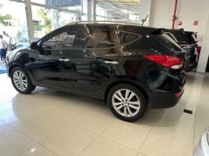 Hyundai Ix35 2.0 2012/2013 COVEL VEICULOS ENCANTADO / Carros no Vale