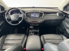 Kia Sorento 3.5 V6 24v 4×4 7 Lugares 2018/2019 COVEL VEICULOS ENCANTADO / Carros no Vale