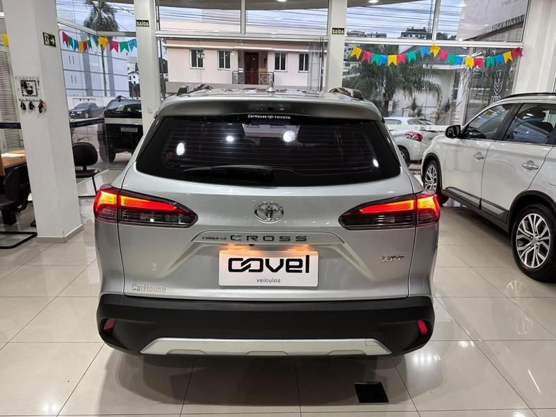 Toyota Corolla Cross Xre 2.0 16v 2021/2022 COVEL VEICULOS ENCANTADO / Carros no Vale