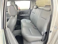 Toyota Hilux Cd Srv D4-d 4×4 3.0 Tdi 2011/2012 COVEL VEICULOS ENCANTADO / Carros no Vale