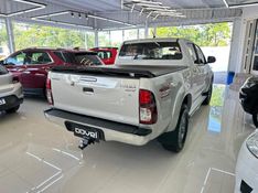 Toyota Hilux Cd Srv D4-d 4×4 3.0 Tdi 2011/2012 COVEL VEICULOS ENCANTADO / Carros no Vale