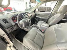 Toyota Hilux Cd Srv D4-d 4×4 3.0 Tdi 2011/2012 COVEL VEICULOS ENCANTADO / Carros no Vale