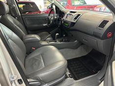 Toyota Hilux Cd Srv D4-d 4×4 3.0 Tdi 2011/2012 COVEL VEICULOS ENCANTADO / Carros no Vale