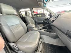 Toyota Hilux Cd Srv D4-d 4×4 3.0 Tdi 2011/2012 COVEL VEICULOS ENCANTADO / Carros no Vale