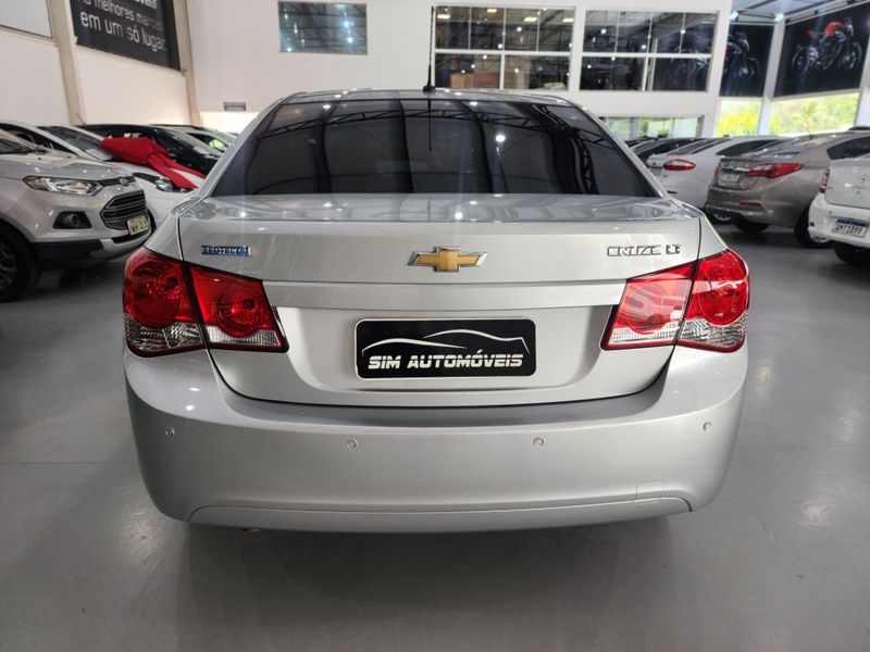 Chevrolet Cruze Lt Nb 2015/2015 SIM AUTOMÓVEIS ROLANTE / Carros no Vale