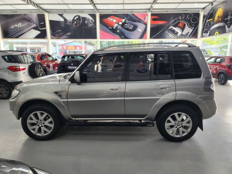 Mitsubishi Pajero Tr4 2.0 4×2 16v 140cv 2012/2012 SIM AUTOMÓVEIS ROLANTE / Carros no Vale