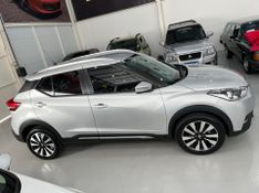 Nissan Kicks Sv Cvt 1.6 16v 2017/2018 SIM AUTOMÓVEIS ROLANTE / Carros no Vale