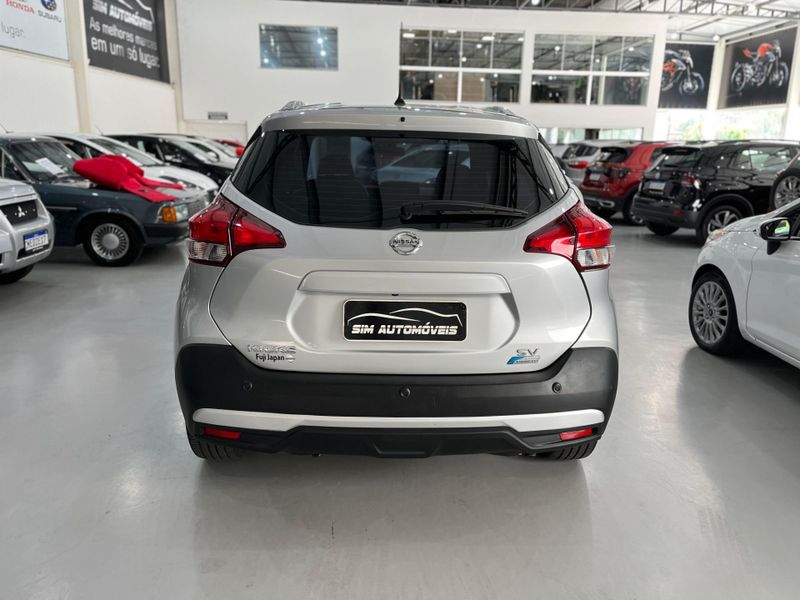 Nissan Kicks Sv Cvt 1.6 16v 2017/2018 SIM AUTOMÓVEIS ROLANTE / Carros no Vale