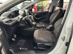 Peugeot 2008 Griffe Thpm 2018/2019 SIM AUTOMÓVEIS ROLANTE / Carros no Vale