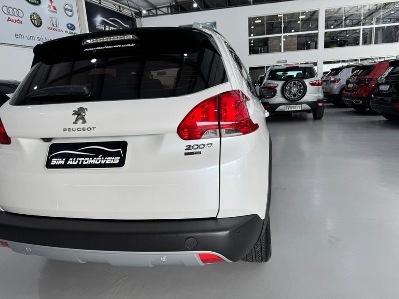 Peugeot 2008 Griffe Thpm 2018/2019 SIM AUTOMÓVEIS ROLANTE / Carros no Vale