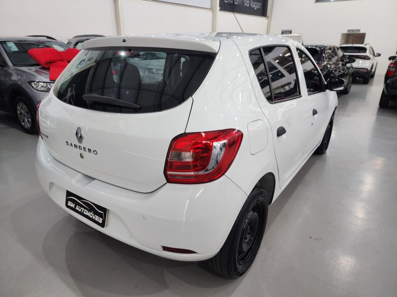 Renault Sandero 1.0 Authentique 16v 2015/2016 SIM AUTOMÓVEIS ROLANTE / Carros no Vale