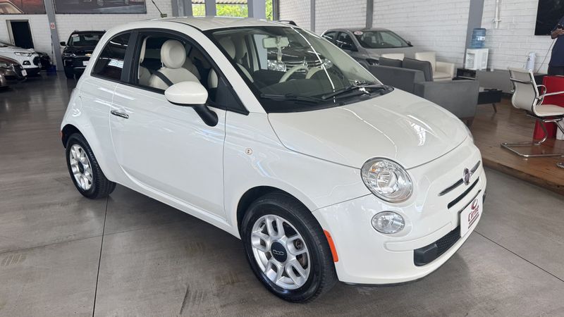 Fiat 500 Cult 1.4 8V EVO Dualogic 2011/2012 CIRNE AUTOMÓVEIS SANTA MARIA / Carros no Vale