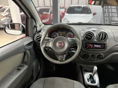 Fiat Palio ESSENCE Dualogic 1.6 16V 2014/2014 CIRNE AUTOMÓVEIS SANTA MARIA / Carros no Vale