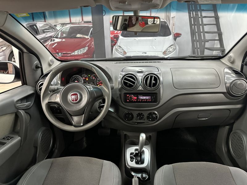 Fiat Palio ESSENCE Dualogic 1.6 16V 2014/2014 CIRNE AUTOMÓVEIS SANTA MARIA / Carros no Vale