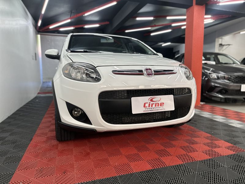 Fiat Palio SPORTING 1.6 16V 2014/2015 CIRNE AUTOMÓVEIS SANTA MARIA / Carros no Vale