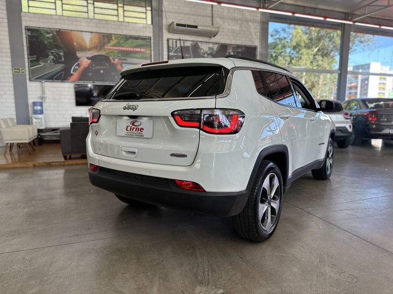 Jeep COMPASS LONGITUDE 2.0 4×2 16V 2017/2017 CIRNE AUTOMÓVEIS SANTA MARIA / Carros no Vale