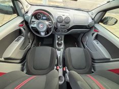 Fiat Palio SPORTING 1.6 16V 2015/2016 ATUAL VEÍCULOS VISTA ALEGRE DO PRATA / Carros no Vale