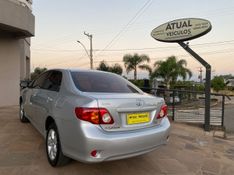 Toyota Corolla XEi 2.0 16V 2010/2011 ATUAL VEÍCULOS VISTA ALEGRE DO PRATA / Carros no Vale