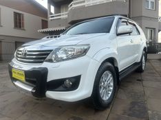 Toyota Hilux SW4 SRV D4-D 4×4 3.0 TDI Dies 2013/2013 ATUAL VEÍCULOS VISTA ALEGRE DO PRATA / Carros no Vale