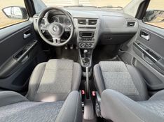 VOLKSWAGEN Fox 1.0 Mi Total 8V 2014/2014 ATUAL VEÍCULOS VISTA ALEGRE DO PRATA / Carros no Vale