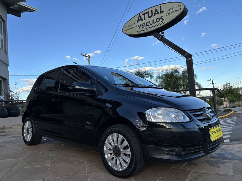 VOLKSWAGEN Fox Plus 1.6Mi/ 1.6Mi Total 8V 2008/2009 ATUAL VEÍCULOS VISTA ALEGRE DO PRATA / Carros no Vale