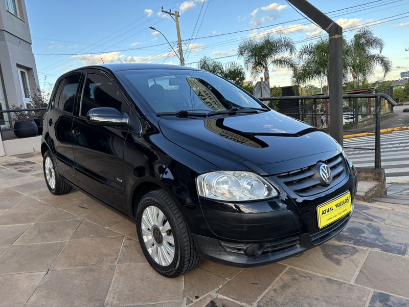 VOLKSWAGEN Fox Plus 1.6Mi/ 1.6Mi Total 8V 2008/2009 ATUAL VEÍCULOS VISTA ALEGRE DO PRATA / Carros no Vale