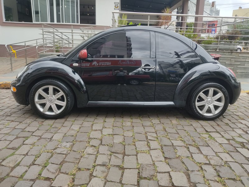 VOLKSWAGEN NEW BEETLE 2.0 2001/2001 ALTERNATIVA VEÍCULOS LAJEADO / Carros no Vale