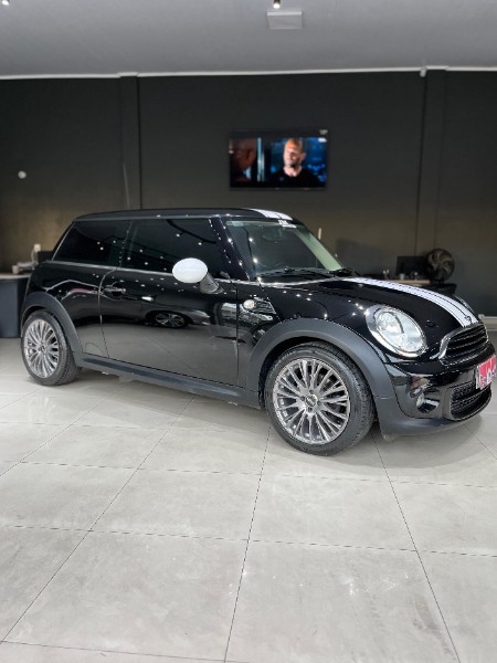 MINI ONE 1.6 16V 2012/2013 JM AUTOMÓVEIS VENÂNCIO AIRES / Carros no Vale