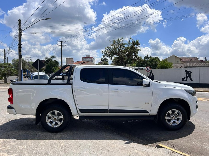 CHEVROLET S10 PICK-UP LT 2.5 FLEX 4X2 CD AUT. 2018/2019 LS MULTIMARCAS VENÂNCIO AIRES / Carros no Vale