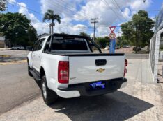 CHEVROLET S10 PICK-UP LT 2.5 FLEX 4X2 CD AUT. 2018/2019 LS MULTIMARCAS VENÂNCIO AIRES / Carros no Vale