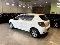 RENAULT SANDERO VIBE 2017/2018 M&C AUTOMÓVEIS CAXIAS DO SUL / Carros no Vale