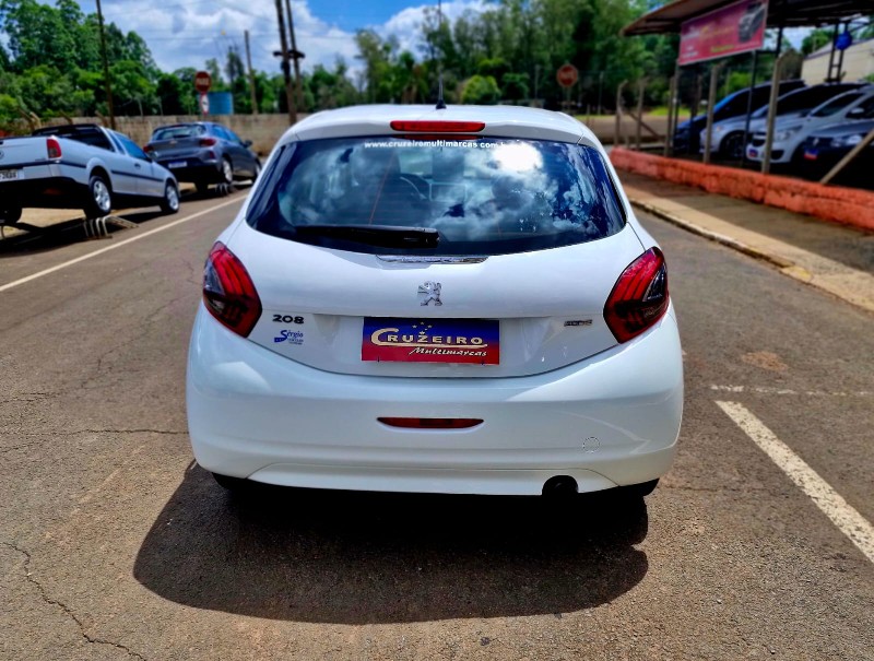 PEUGEOT 208 1.2 ACTIVE 12V 2017/2017 CRUZEIRO MULTIMARCAS CRUZEIRO DO SUL / Carros no Vale