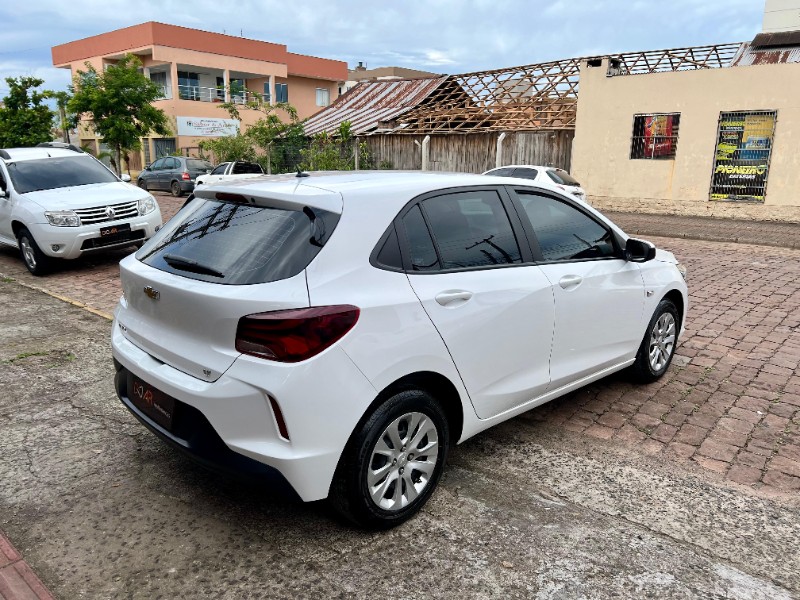 CHEVROLET ONIX HATCH LT 1.0 12V MEC. 2020/2020 AR MULTIMARCAS VENÂNCIO AIRES / Carros no Vale