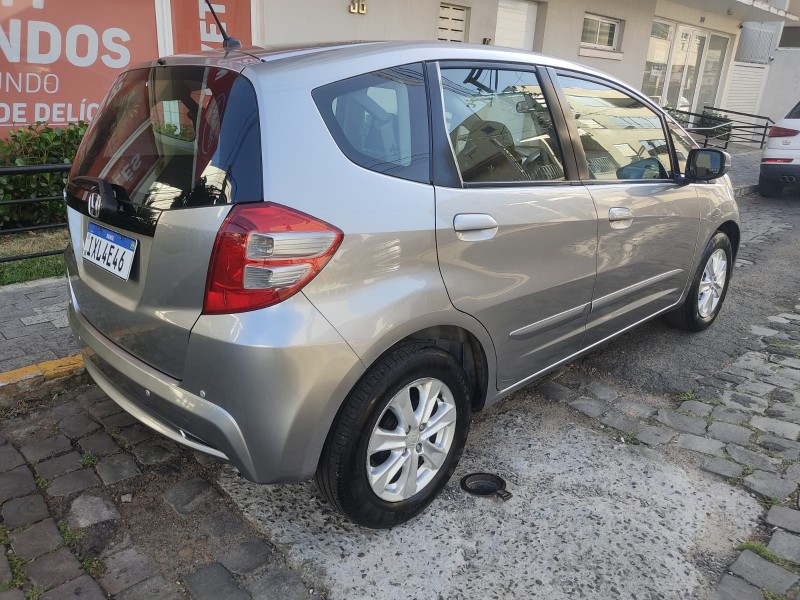 HONDA FIT LX 1.4 2012/2013 ALTERNATIVA VEÍCULOS LAJEADO / Carros no Vale