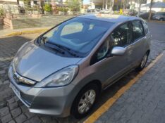 HONDA FIT LX 1.4 2012/2013 ALTERNATIVA VEÍCULOS LAJEADO / Carros no Vale