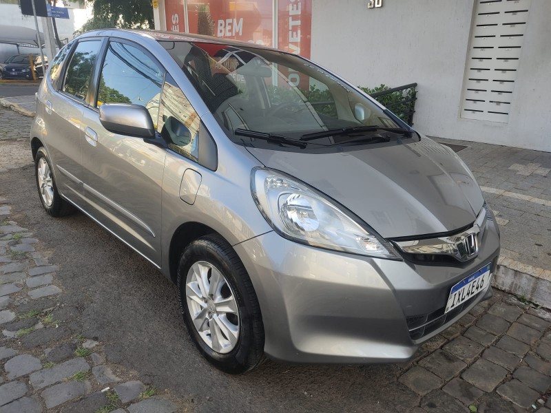 HONDA FIT LX 1.4 2012/2013 ALTERNATIVA VEÍCULOS LAJEADO / Carros no Vale