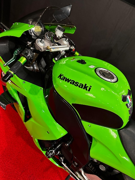 KAWASAKI ZX 10 R NINJA /2007 EXCLUSIVO VEÍCULOS SANTA CRUZ DO SUL / Carros no Vale