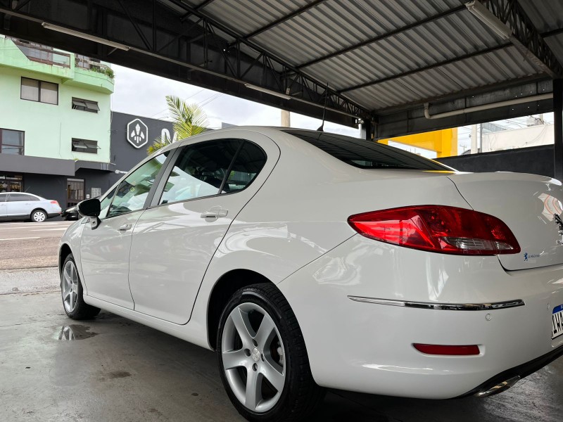 PEUGEOT 408 2.0 ALLURE 16V FLEX 4P AUTOMÁTICO 2013/2014 SANCCAR VEÍCULOS SANTA CRUZ DO SUL / Carros no Vale