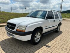 CHEVROLET BLAZER DLX /2001 RT 811 VEÍCULOS ARROIO DO MEIO / Carros no Vale