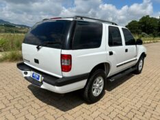 CHEVROLET BLAZER DLX /2001 RT 811 VEÍCULOS ARROIO DO MEIO / Carros no Vale