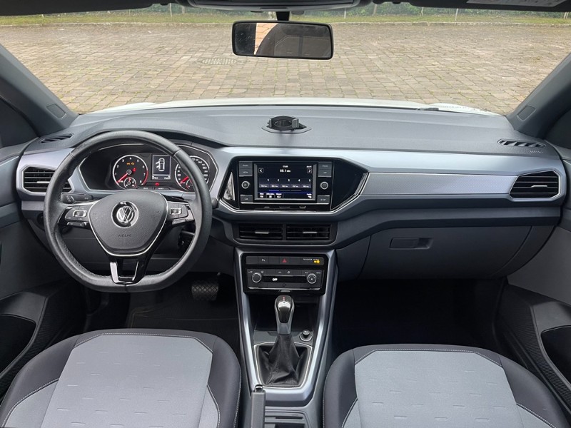 VOLKSWAGEN T-CROSS 1.0 200 TSI TOTAL FLEX COMFORTLINE AUTOMÁTICO - 2020