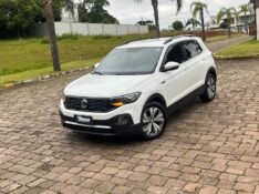 VOLKSWAGEN T-CROSS 1.0 200 TSI TOTAL FLEX COMFORTLINE AUTOMÁTICO 2020/2020 BOSCO AUTOMÓVEIS GUAPORÉ / Carros no Vale