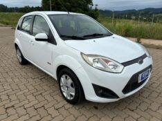 FORD FIESTA 1.6 /2011 RT 811 VEÍCULOS ARROIO DO MEIO / Carros no Vale