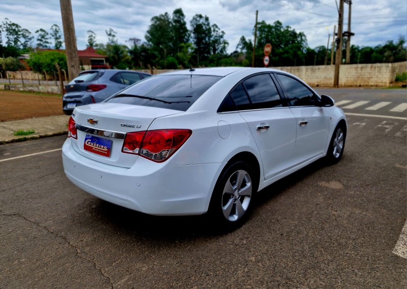 CHEVROLET CRUZE 1.8 LTZ 16V 2013/2013 CRUZEIRO MULTIMARCAS CRUZEIRO DO SUL / Carros no Vale