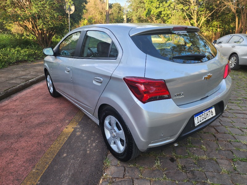 CHEVROLET ONIX 1.4 LT 2019/2019 FERNANDO AUTOMÓVEIS | REVENDA DE CARROS ARROIO DO MEIO ARROIO DO MEIO / Carros no Vale