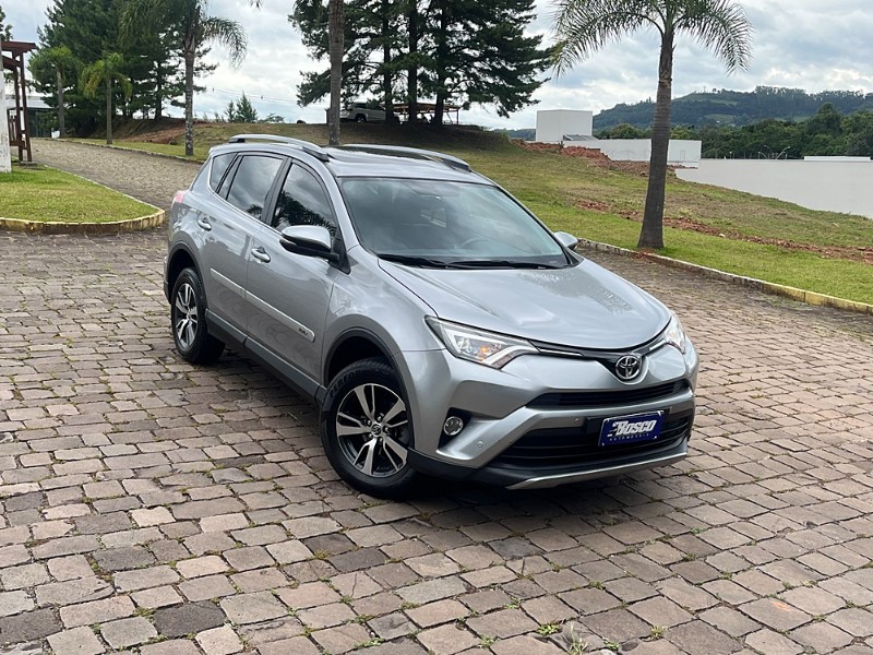 TOYOTA RAV4 2.0 TOP 4X2 2017/2017 BOSCO AUTOMÓVEIS GUAPORÉ / Carros no Vale