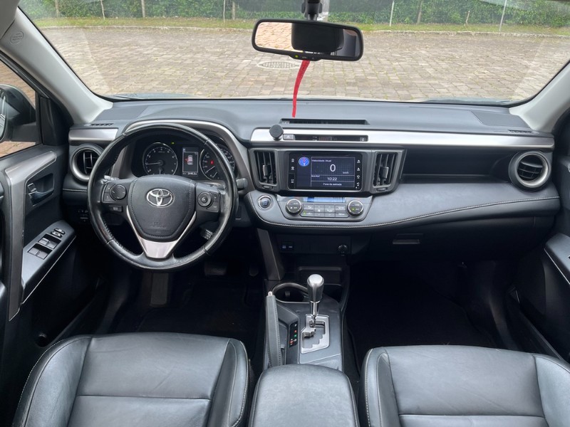 TOYOTA RAV4 2.0 TOP 4X2 2017/2017 BOSCO AUTOMÓVEIS GUAPORÉ / Carros no Vale